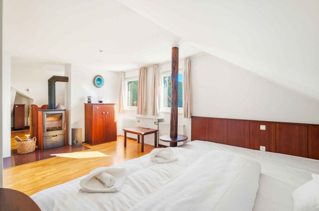 Apartman_KING_251008_MTS_7943-small